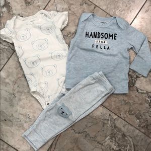 ❌SOLD❌ Carter’s 9 month outfit